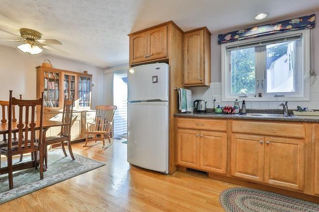 37 Windemere Way, Condo with 2 bedrooms, 2 bathrooms and null parking in Nashua NH | Image 9