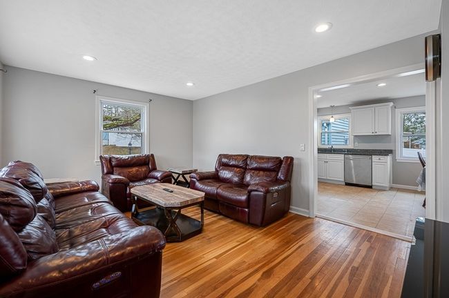 16 Tarrytown Ln, House other with 3 bedrooms, 2 bathrooms and 3 parking in Worcester MA | Image 9