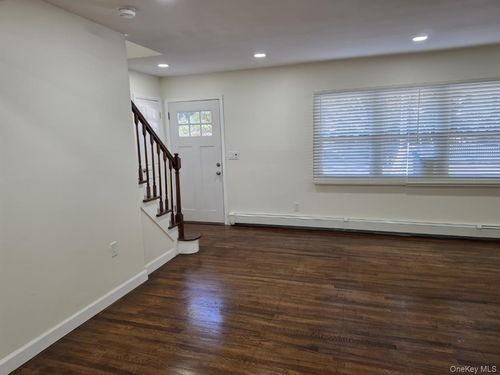 61 Norton Dr, East Northport, NY, 11731-1506 | Card Image