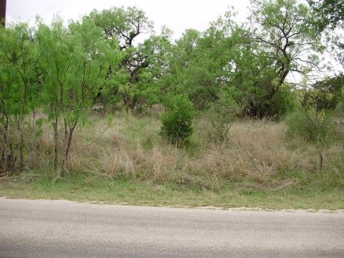 418 Sandy Mountain Dr, Sunrise Beach, TX, 78643-9253 | Card Image