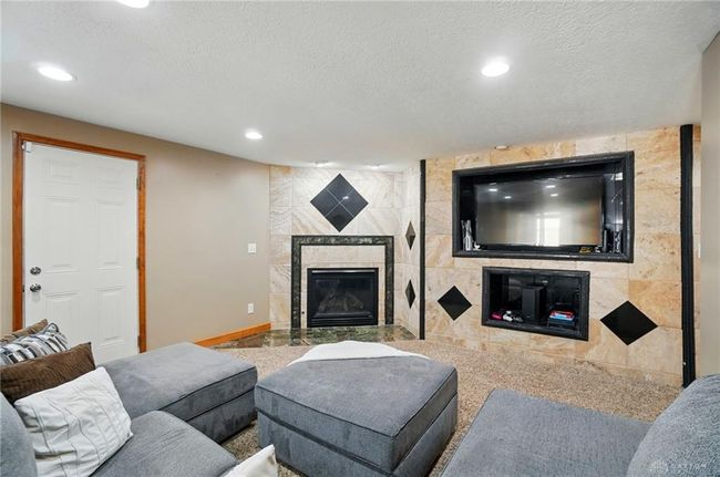 2946 Rockledge Trl, House other with 3 bedrooms, 2 bathrooms and null parking in Beavercreek OH | Image 19