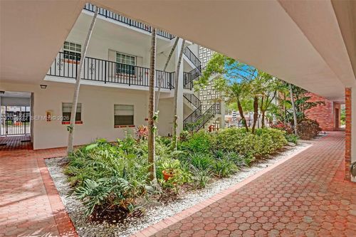 111-2500 Ne 9th St, Fort Lauderdale, FL, 33304-3550 | Card Image