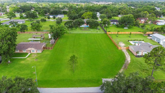 3902 Bluebird Way, Home with 0 bedrooms, 0 bathrooms and null parking in Pearland TX | Image 4