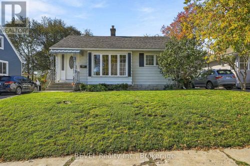 20 5th St, Belleville, ON, K8N4S3 | Card Image