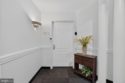303-100 Aura Rd, Clayton, NJ, 08312-1405 | Card Image