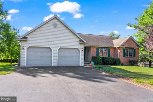 343 W Sunhill Rd, MANHEIM, PA, 17545-9790 | Card Image