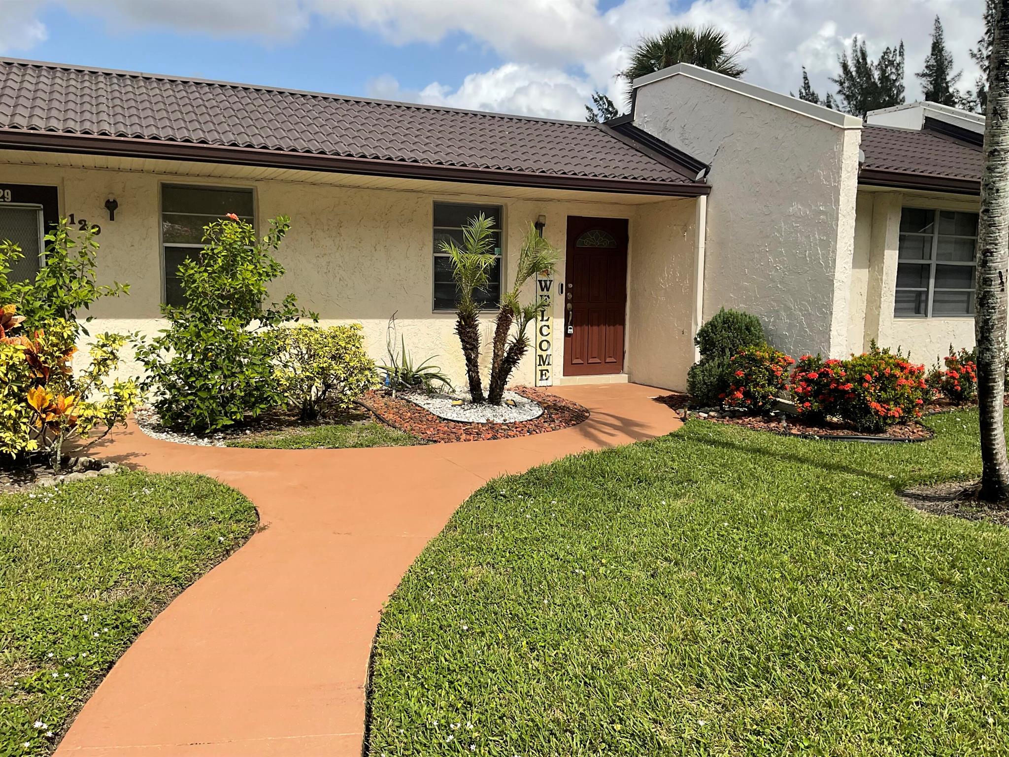 Lake Olive Dr, West Palm Beach, FL 33411
