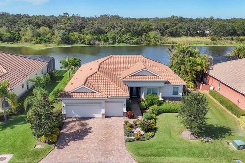 8284 Barton Farms Blvd, SARASOTA, FL, 34240-8210 | Card Image