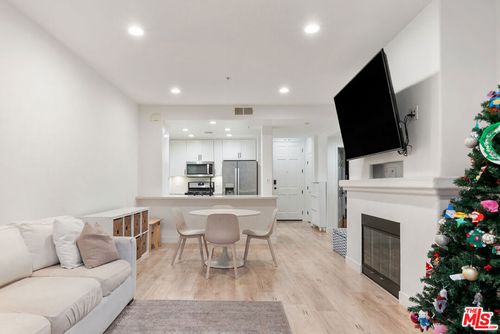 apt-317-12963 Runway Rd, Playa Vista, CA, 90094-2401 | Card Image