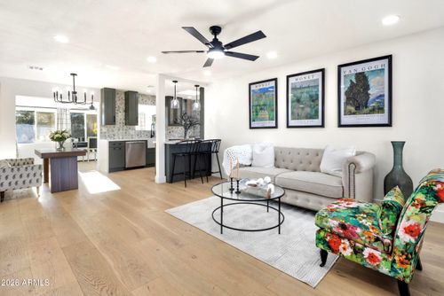 627 N 59th Pl, Mesa, AZ, 85205-6604 | Card Image