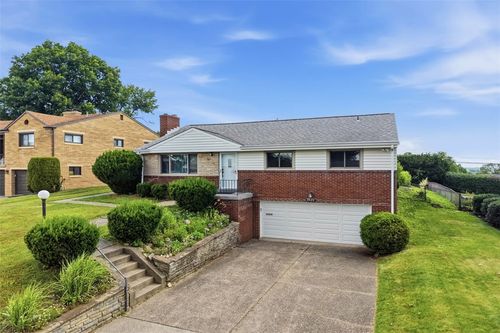 5023 Carlyn Dr, Pittsburgh, PA, 15236-1945 | Card Image