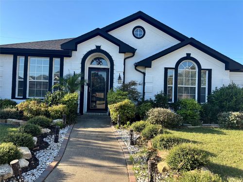 1220 Shenandoah Dr, Allen, TX, 75002-3639 | Card Image