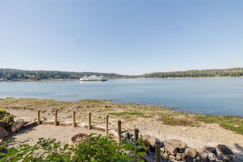 6069 Watauga Beach Dr E, Port Orchard, WA, 98366-8031 | Card Image