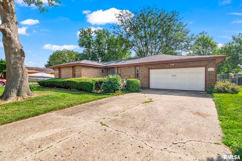 212 Golf Rd, Springfield, IL, 62704-3143 | Card Image