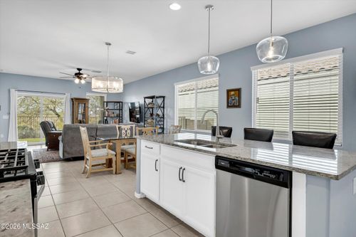 14704 S Avenida Lago De Plata, Vail, AZ, 85641-0200 | Card Image