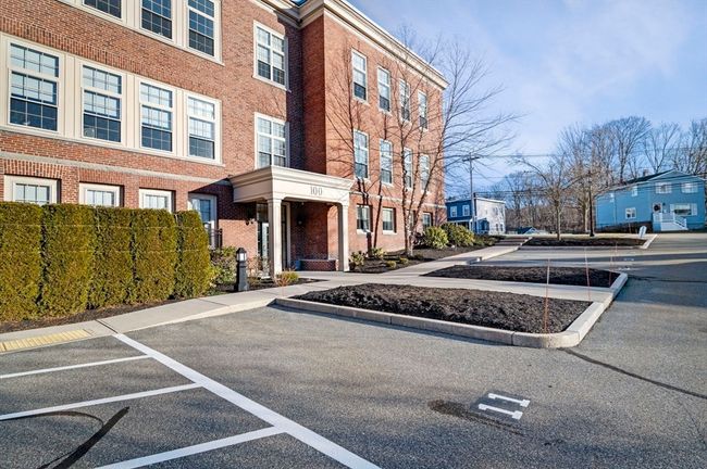UNIT-260 - 100 Nahant St, Condo with 2 bedrooms, 3 bathrooms and 1 parking in Wakefield MA | Image 35