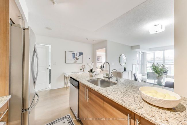 826 - 35 Bastion St, Condo with 1 bedrooms, 1 bathrooms and 1 parking in Toronto ON | Image 9