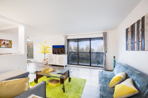 408-340 Ginger Dr, New Westminster, BC, V3L5L7 | Card Image