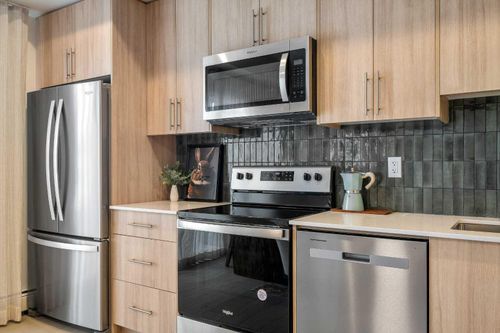 2203-9655 Bowfort Rd Nw, Calgary, AB, T3B2V2 | Card Image