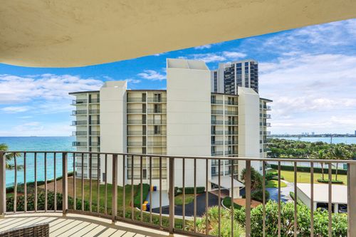 506-5420 N Ocean Dr, Riviera Beach, FL, 33404-2543 | Card Image