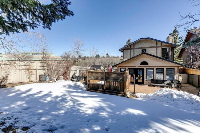 4 Strathwood Bay Sw, Home with 3 bedrooms, 2 bathrooms and 4 parking in Calgary AB | Image 43