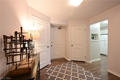 322 - 1851 King James, Condo with 2 bedrooms, 2 bathrooms and null parking in Westlake OH | Image 3