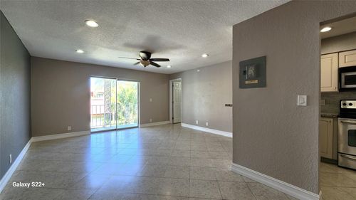 210-501 Se 8th St, Deerfield Beach, FL, 33441-5571 | Card Image