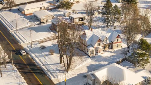 251 Victoria St E, Amherst, NS, B4H1Z1 | Card Image