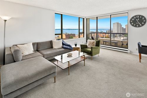 apt-1404-2201 3rd Ave, Seattle, WA, 98121-2005 | Card Image