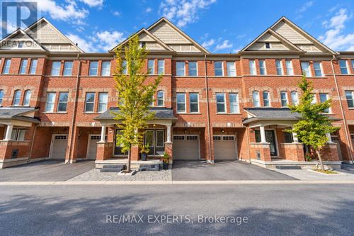 67 City Park Circle, Vaughan (West Woodbridge), ON, L4L0H2 | Card Image