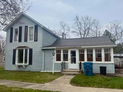 218 S Church St, Standish, MI, 48658-9484 | Card Image