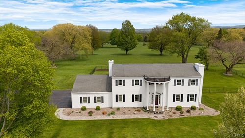 621 Deerfield Dr, Oneida, NY, 13421-2607 | Card Image