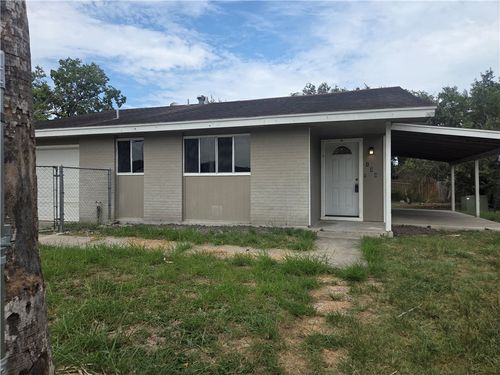 130 Green Trail Dr, Corpus Christi, TX, 78405-3816 | Card Image