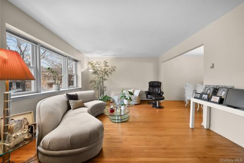 8414 Lefferts Blvd, Kew Gardens, NY, 11415-3008 | Card Image