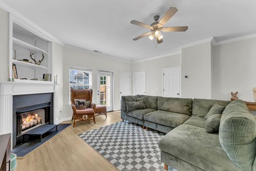 4110 Perrine St, Charleston, SC, 29414-6075 | Card Image