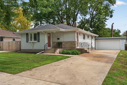 8951 O Day Dr, Highland, IN, 46322-2144 | Card Image