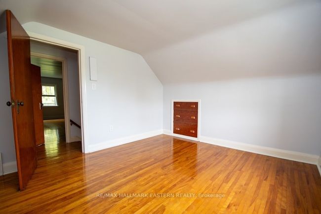 2449 Lansdowne St W, House other with 3 bedrooms, 1 bathrooms and 6 parking in Cavan Monaghan ON | Image 26