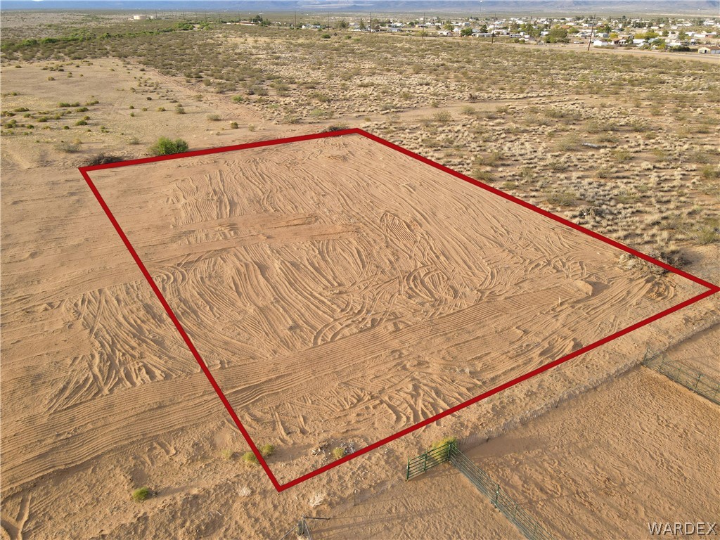 Land in Golden Valley