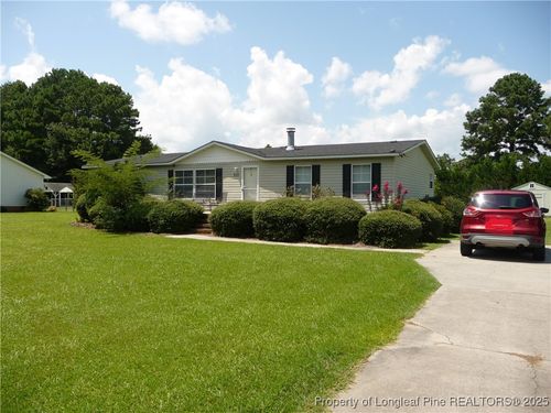 513 Derwood Rd, Lumberton, NC, 28358-7743 | Card Image