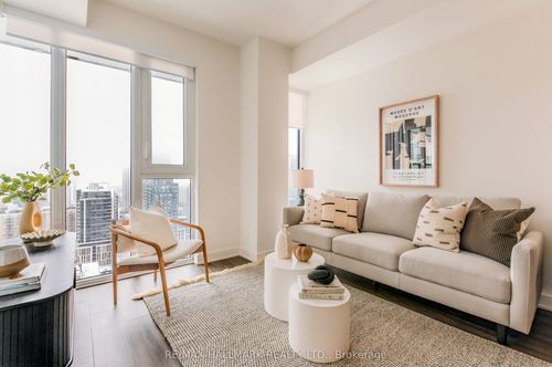 2401-e-70 Princess Street, Toronto, ON, M5A0X6 | Card Image