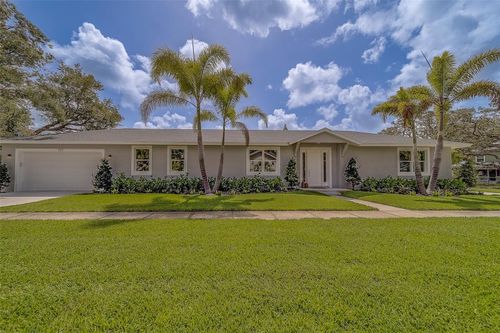 102 7th Ave Se, LARGO, FL, 33771-2142 | Card Image