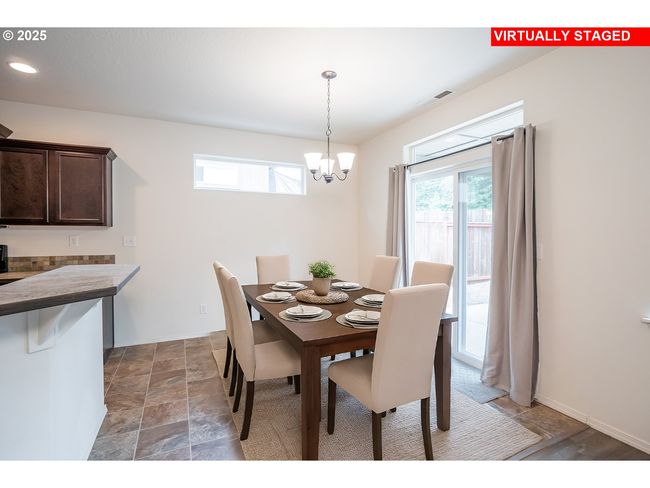 1067 S 55 Th St, House other with 3 bedrooms, 2 bathrooms and 2 parking in Springfield OR | Image 9