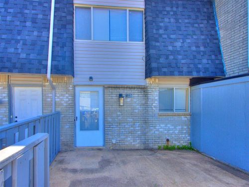 217 Jason Drive, Norman, OK, 73071 | Card Image