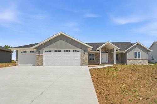 221 Kerrigan Drive, WRIGHTSTOWN, WI, 54180 | Card Image