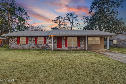 211 Palmyra Street, Long Beach, MS, 39560 | Card Image