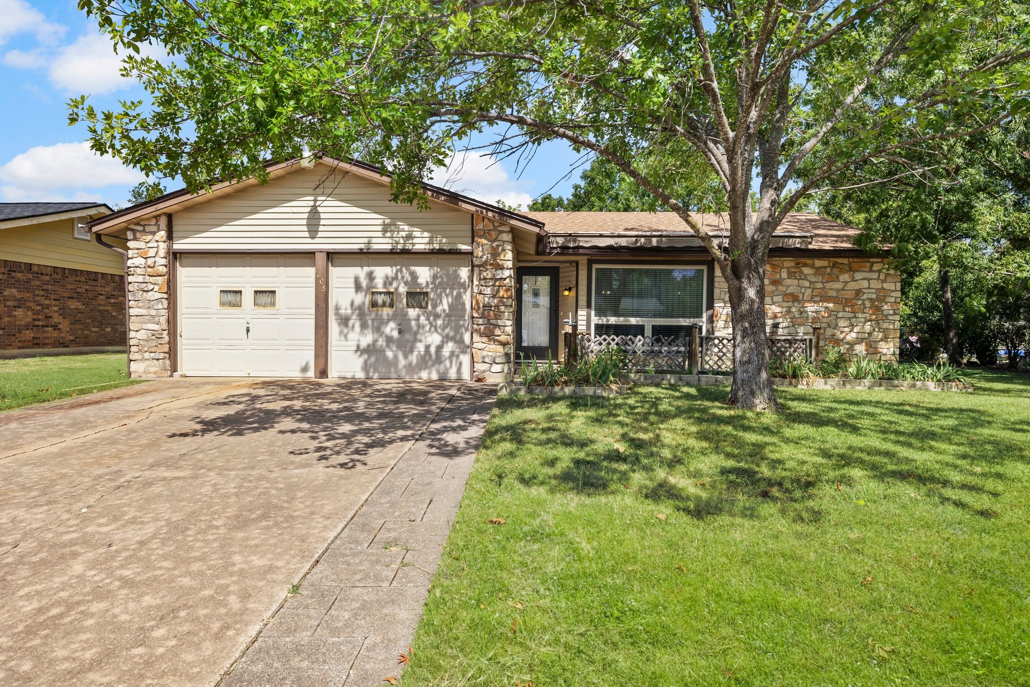 Meadows Dr, Round Rock, TX 78681