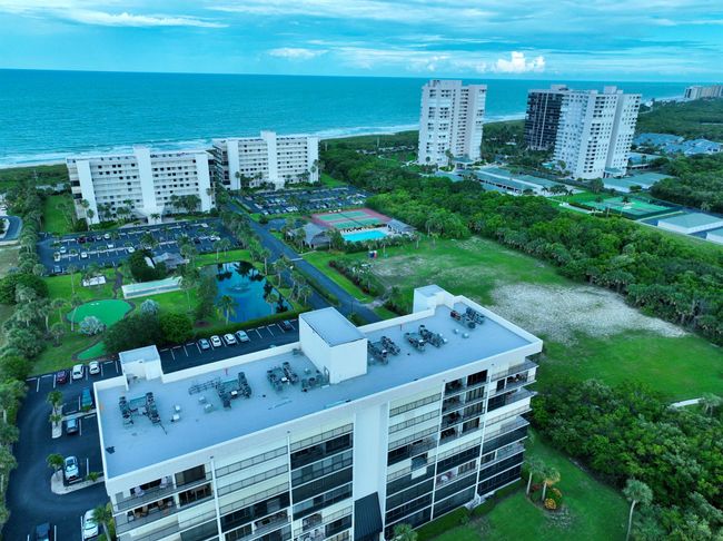 APT-504 - 5059 N Highway A1a, Condo with 2 bedrooms, 2 bathrooms and null parking in Hutchinson Island FL | Image 76