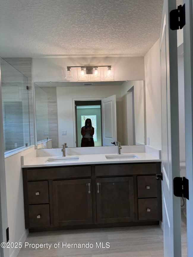 13050 Tinamou Ave, House other with 4 bedrooms, 2 bathrooms and null parking in WEEKI WACHEE FL | Image 11
