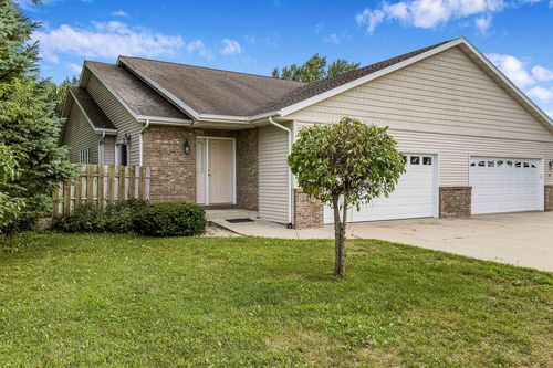 1505 Broadway Street, Prairie Du Sac, WI, 53578 | Card Image