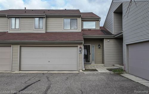 708 Preston Ct, Rochester Hills, MI, 48307-4596 | Card Image
